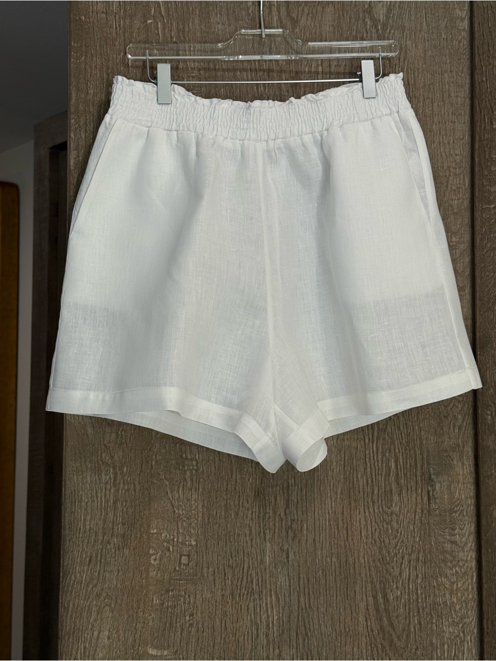 Saks Fifth Avenue White Elastic-Waist 100% Linen-Blend Shorts